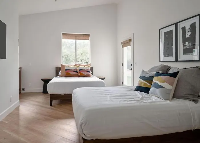 Paradise - Modern Luxe With Pool & Putt Scottsdale