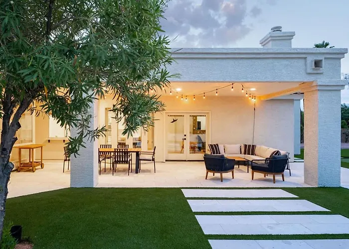 Paradise - Modern Luxe With Pool & Putt Dom wakacyjny *